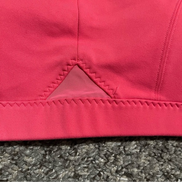 Athleta All In Sport Bra Size M - Picture 3 of 9